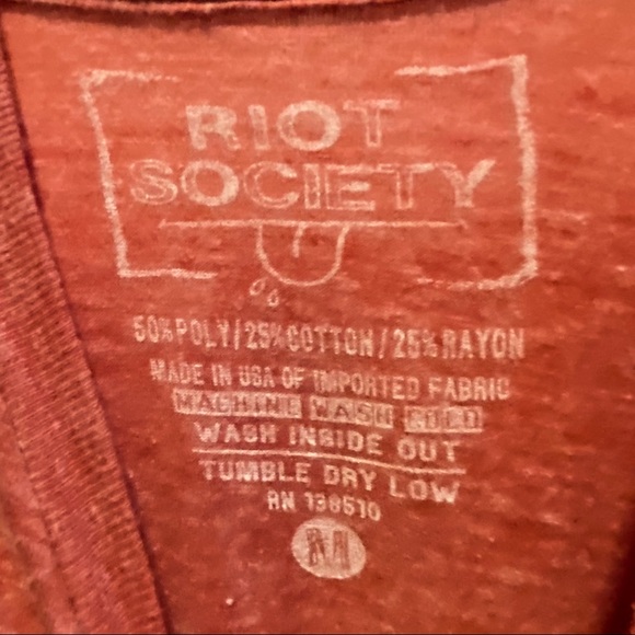 Riot Society “California Knows How to Party” Tee - Picture 3 of 4